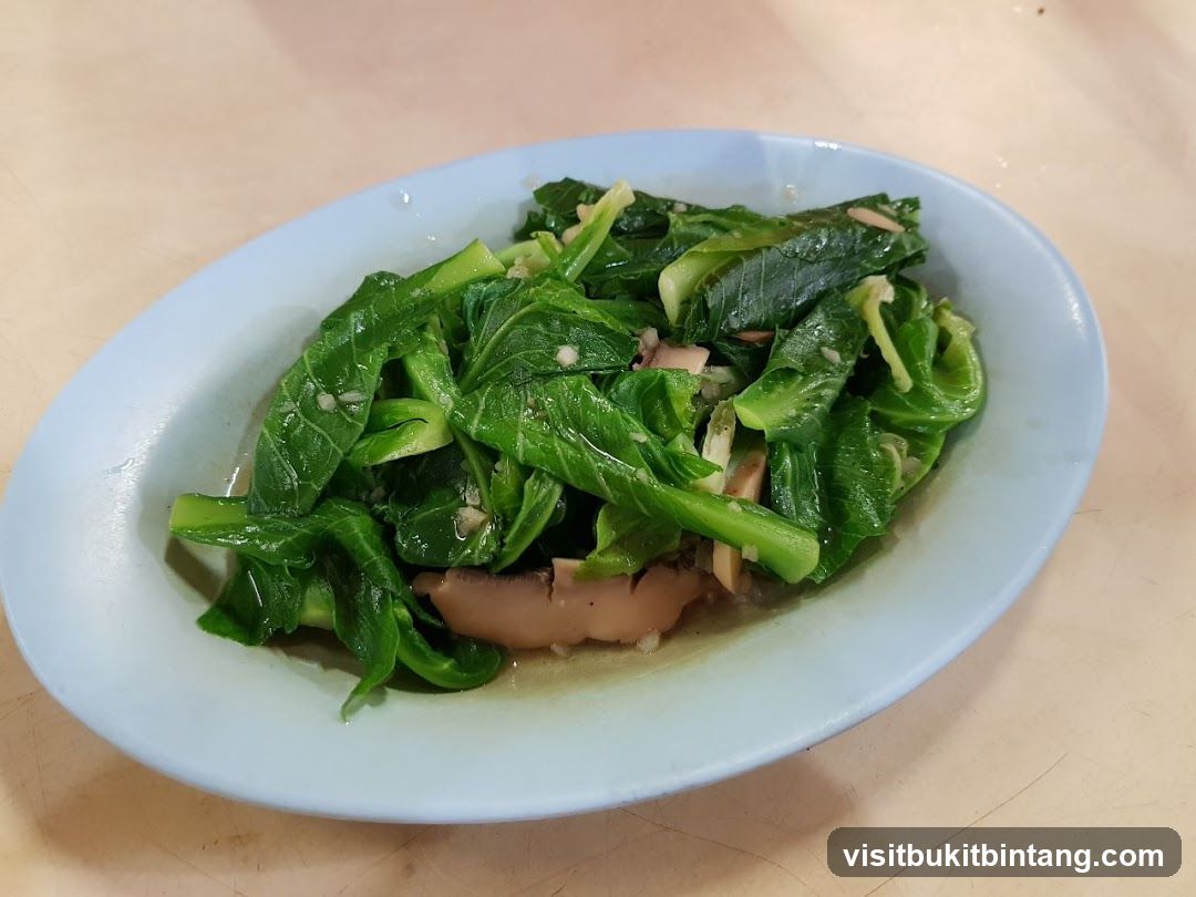 Stir-fried vegetables with mushrooms