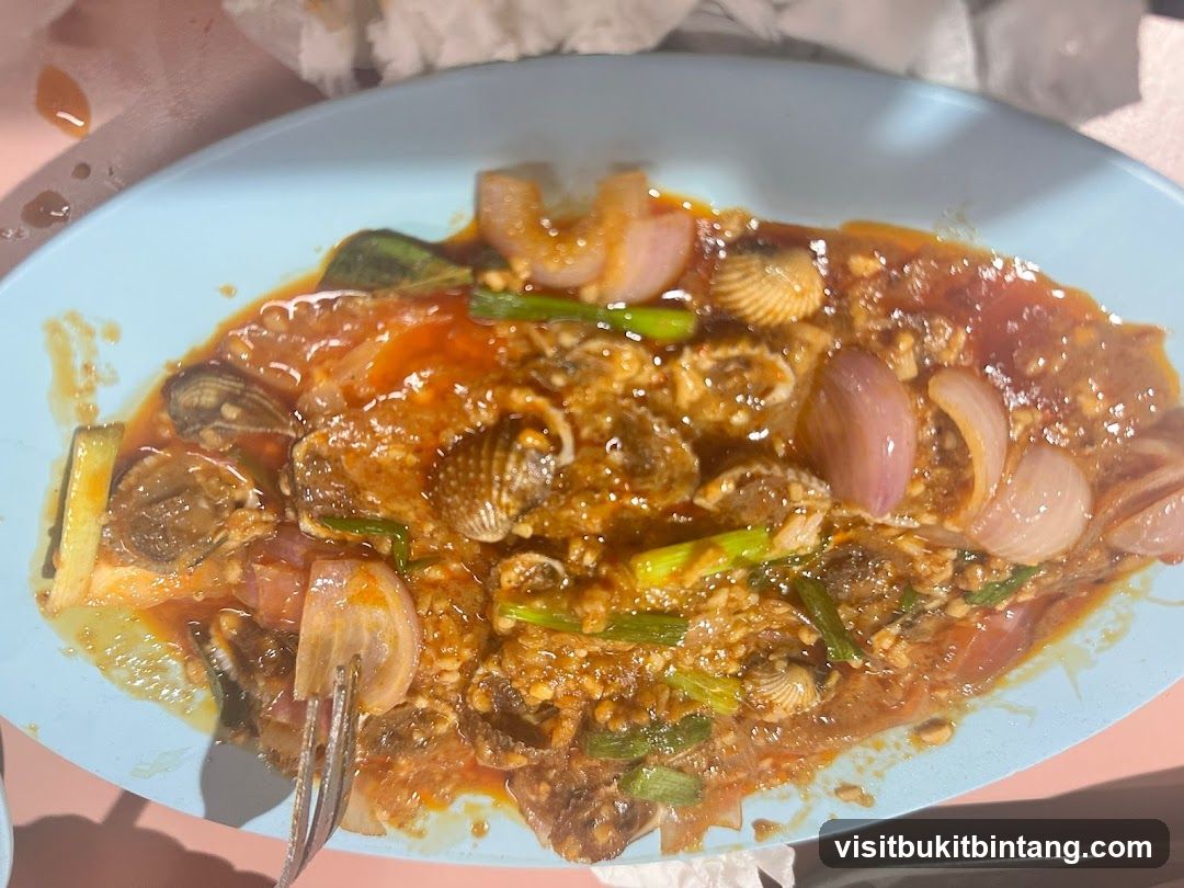 Stir-fried Clams with Onions and Scallions