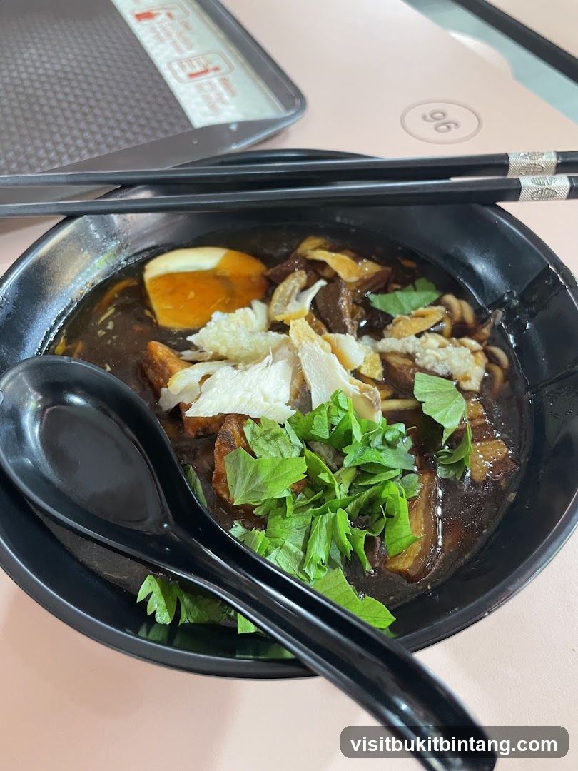 Noodles with Meat and Egg