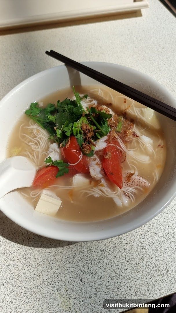 Fish noodle soup
