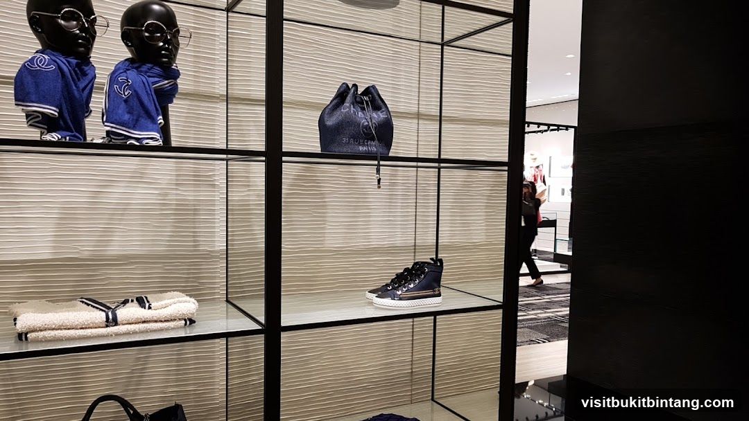 Chanel Store Display