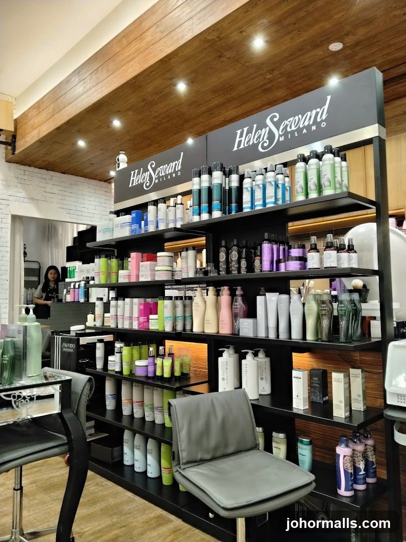 Helen Seward Milano Store Interior