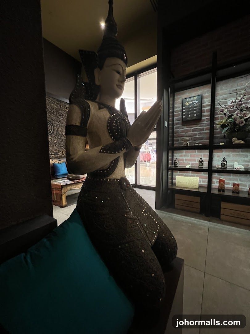 Interior Decor with Thai Statue