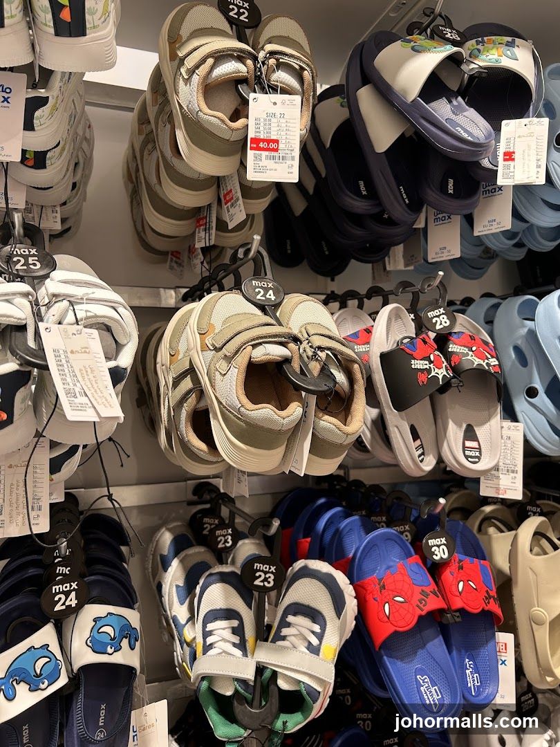 Children's Shoes Display