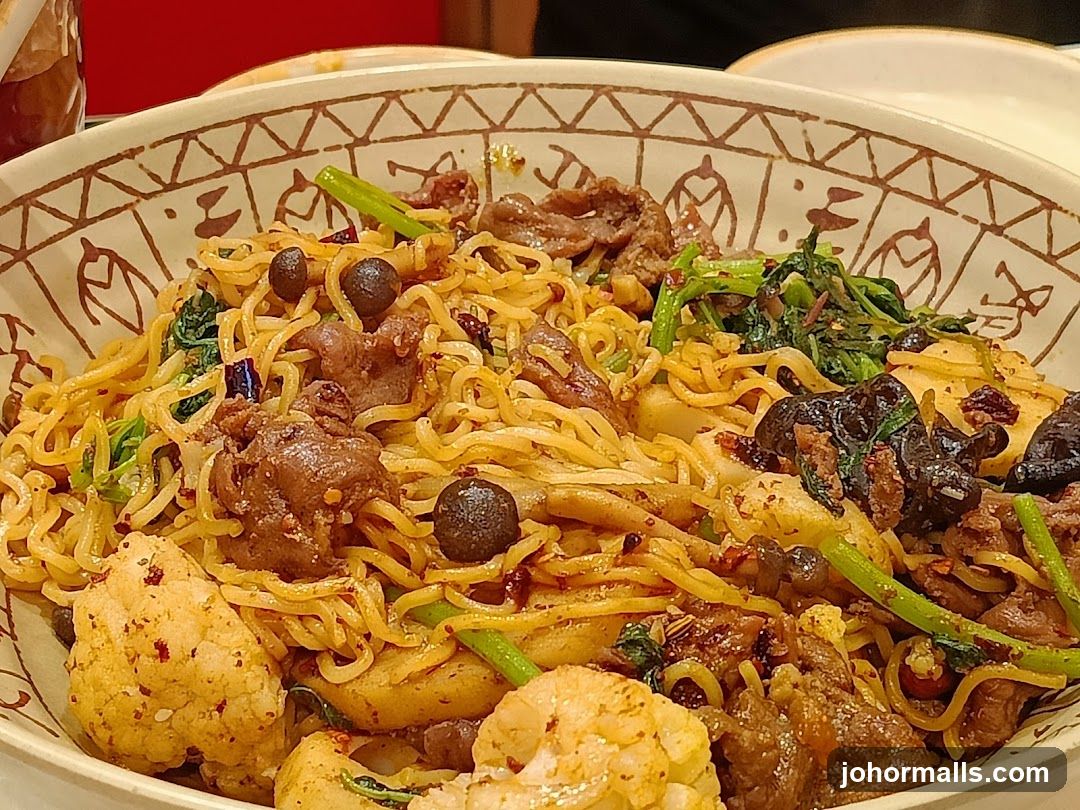 Noodle Dish with Beef and Vegetables