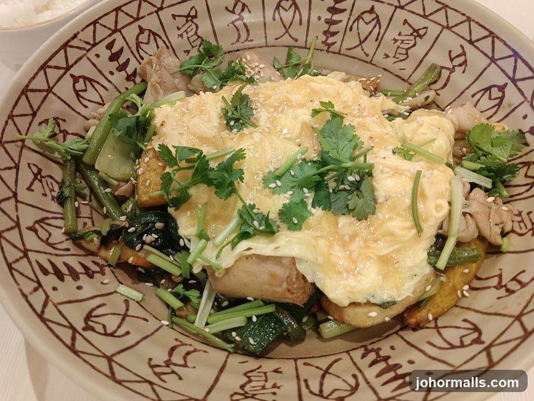 Stir-fried Dish with Egg and Vegetables