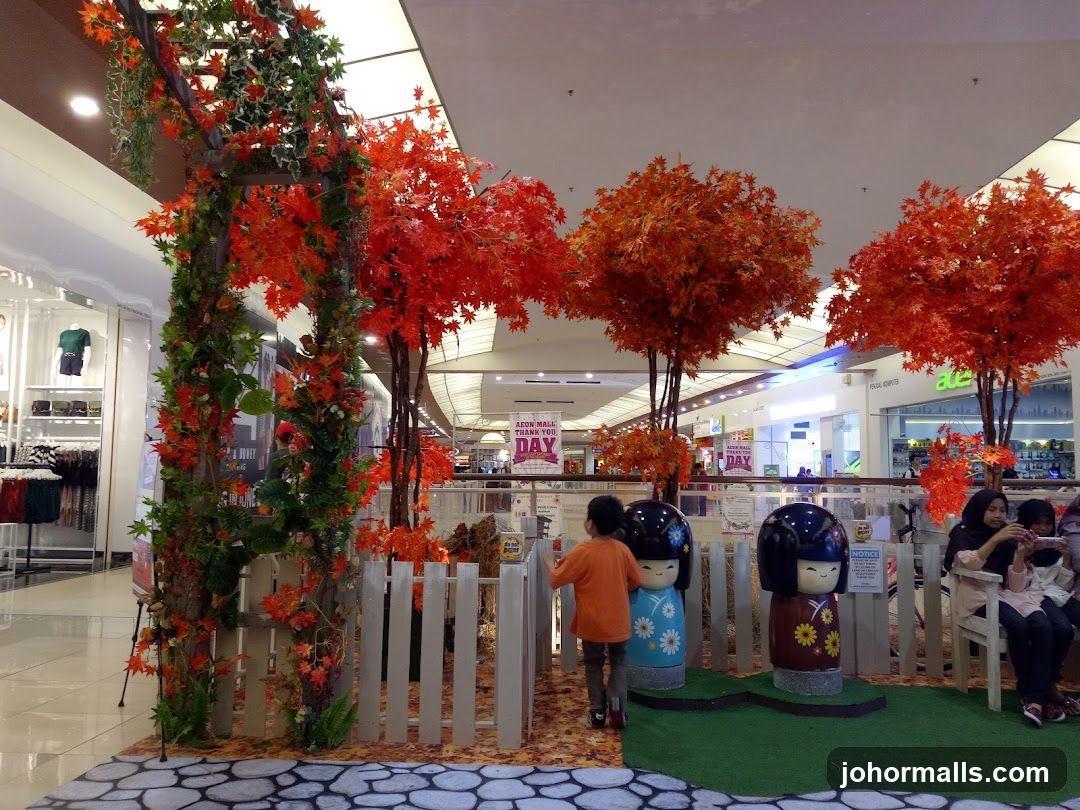 Autumn-themed display in a mall