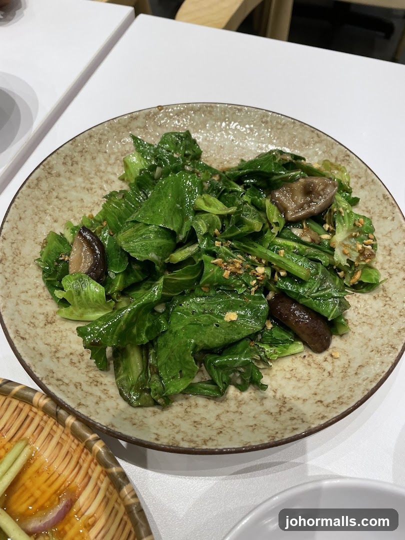 Stir-fried Greens with Mushrooms