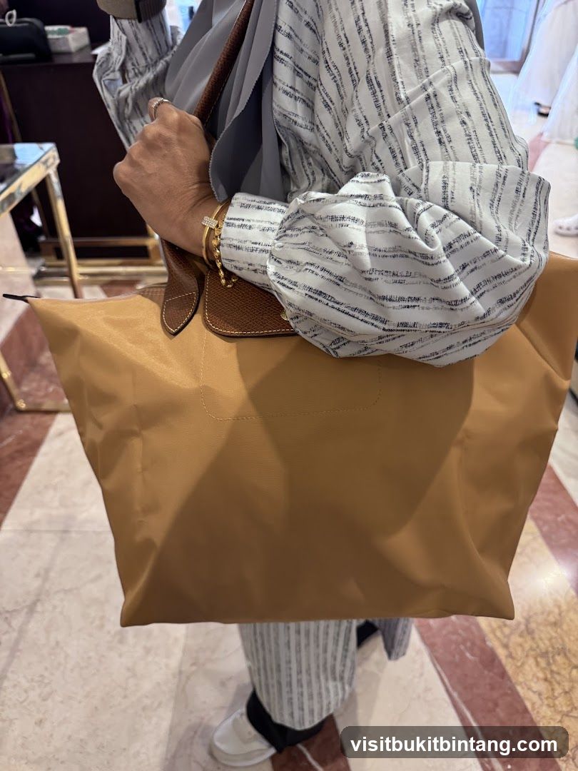 Interior Fashion Shop