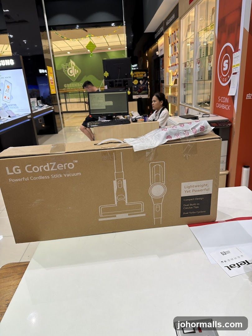 LG CordZero Vacuum Box