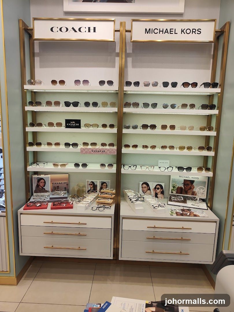 Eyewear Display