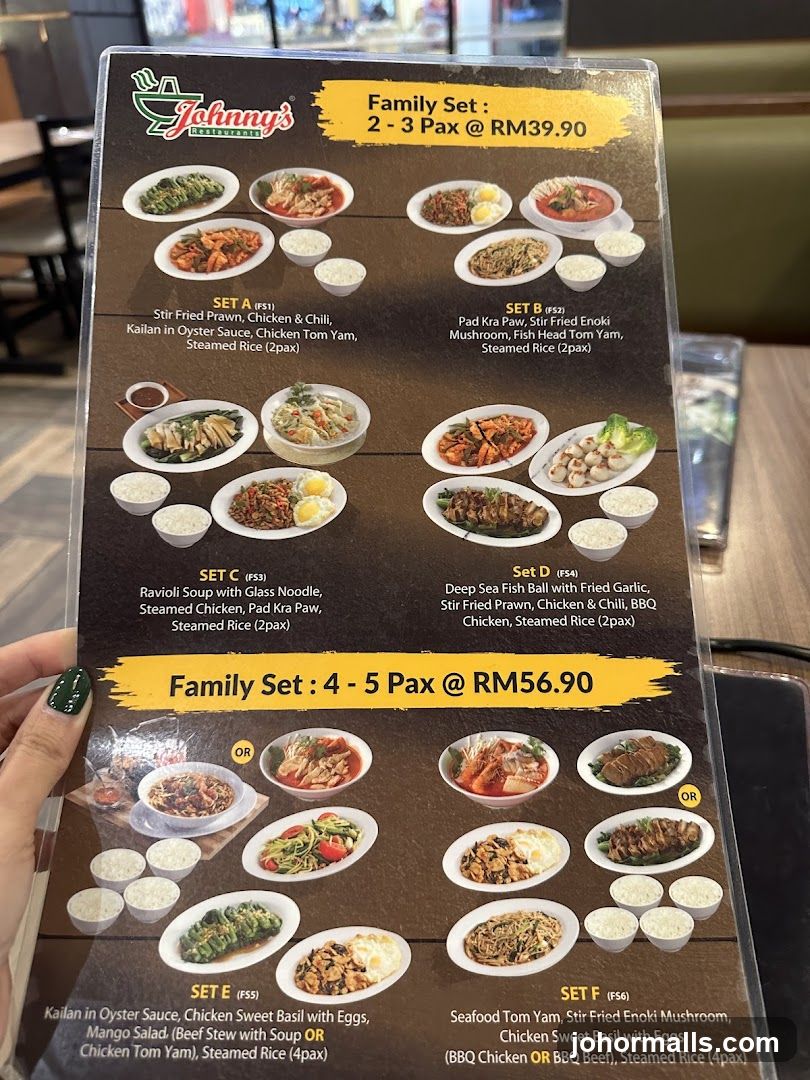 Johnny's Restaurants Family Sets