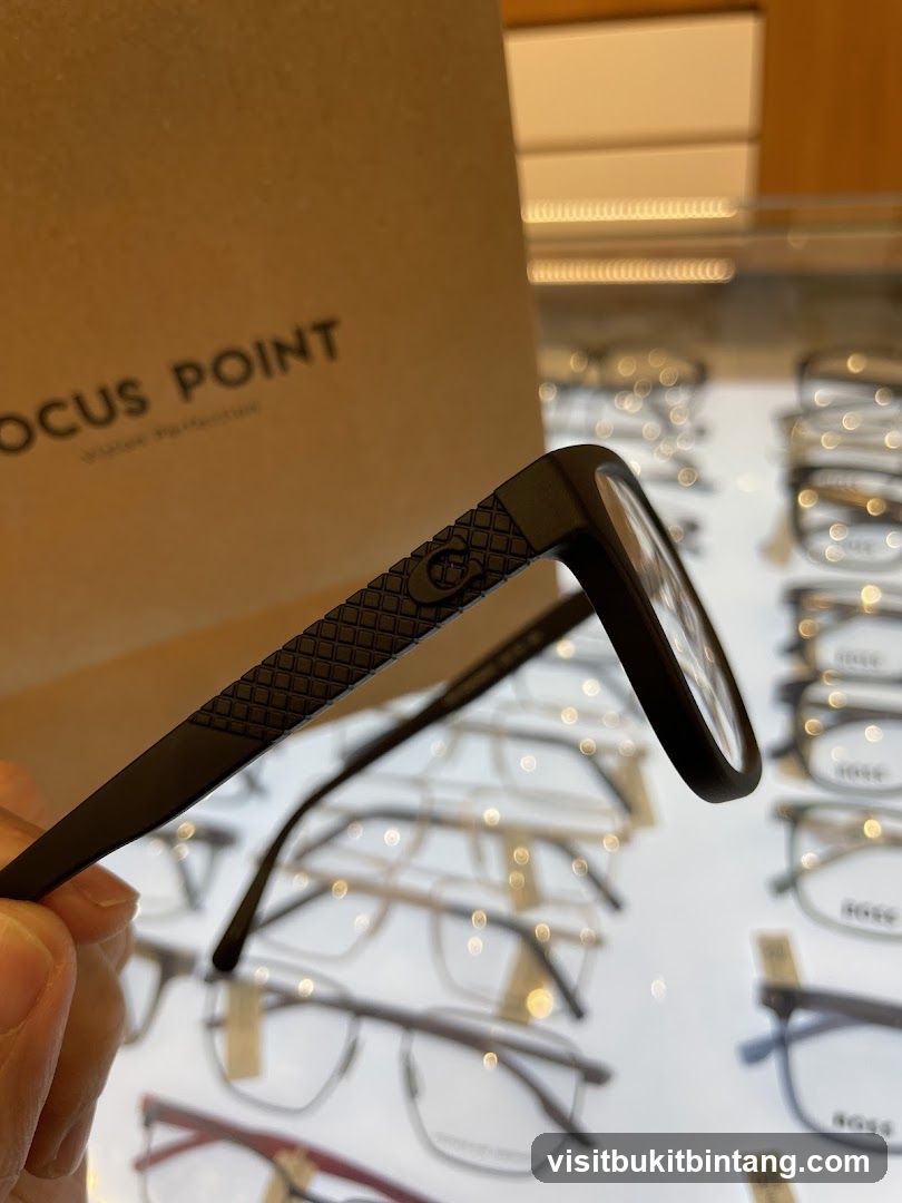 Eyeglasses Display