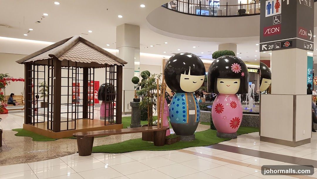 Kokeshi Doll Display