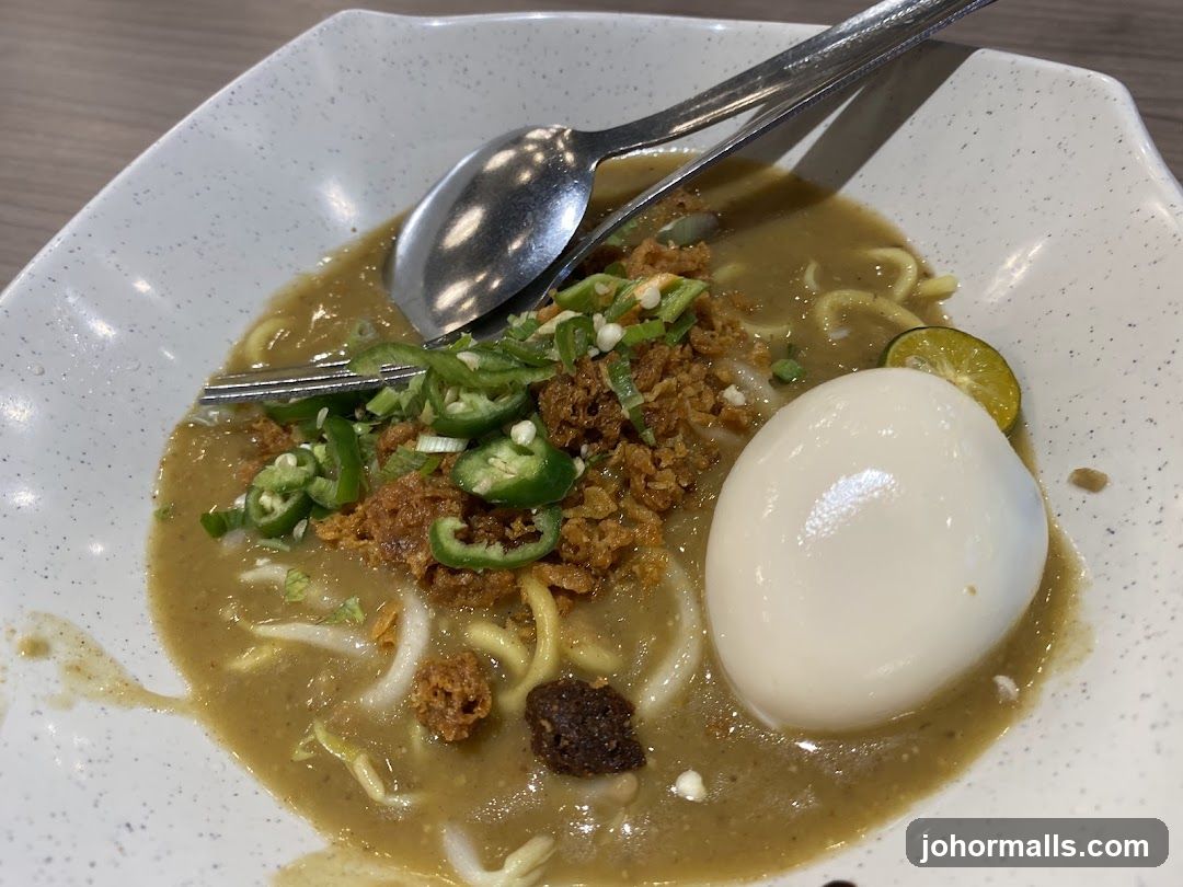 Noodle Soup with Egg and Chili