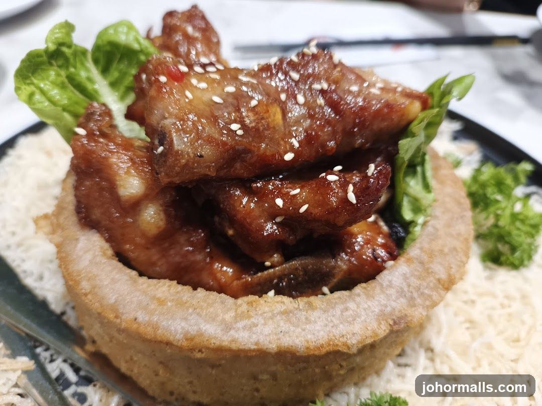 Glazed Ribs in a Crispy Bowl