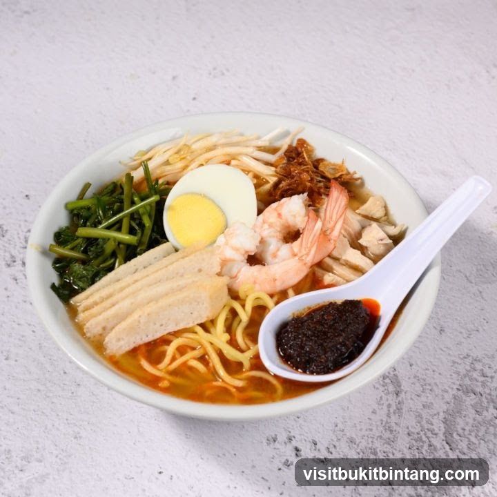 Noodle Soup with Shrimp and Egg