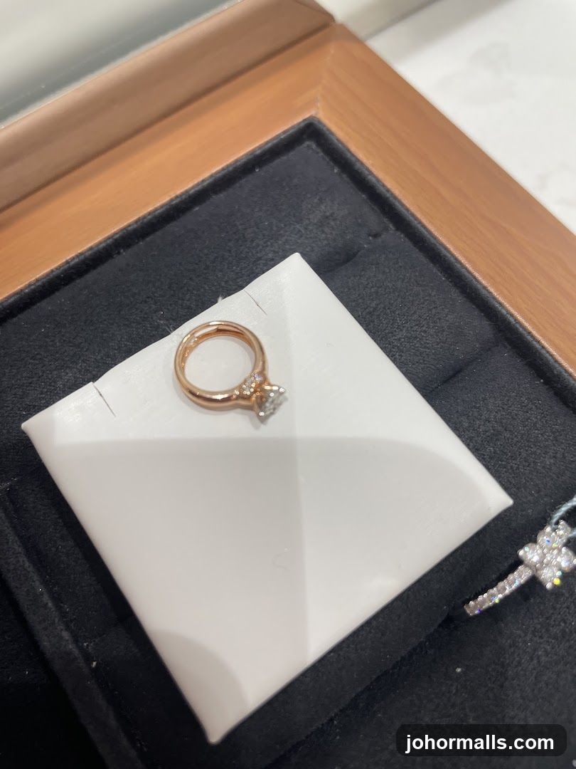 Diamond Ring Display