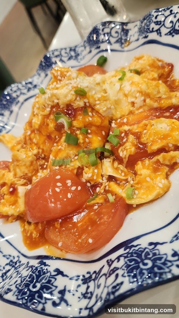 Scrambled Eggs with Tomatoes