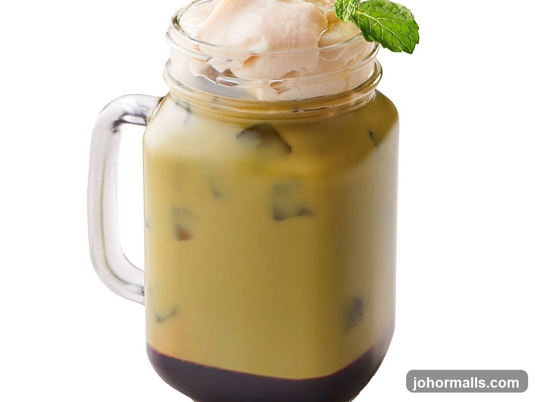 Iced Matcha Latte