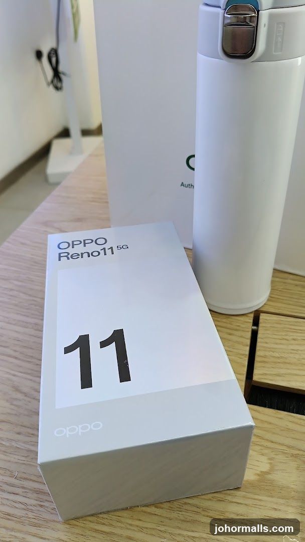 Oppo Reno11 5G Box and Tumbler