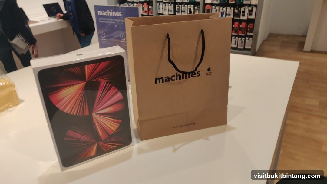 iPad Pro and Shopping Bag