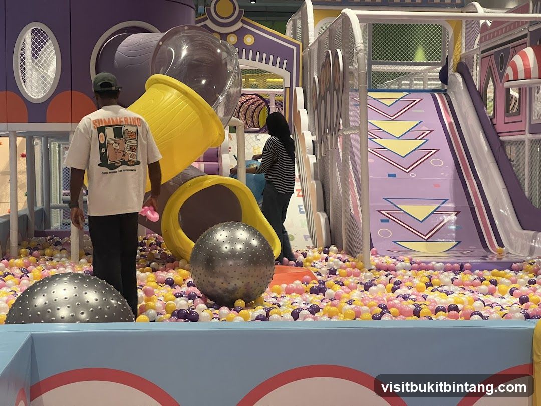 Indoor Playground Ball Pit