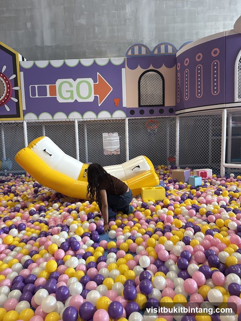Indoor Playground Ball Pit