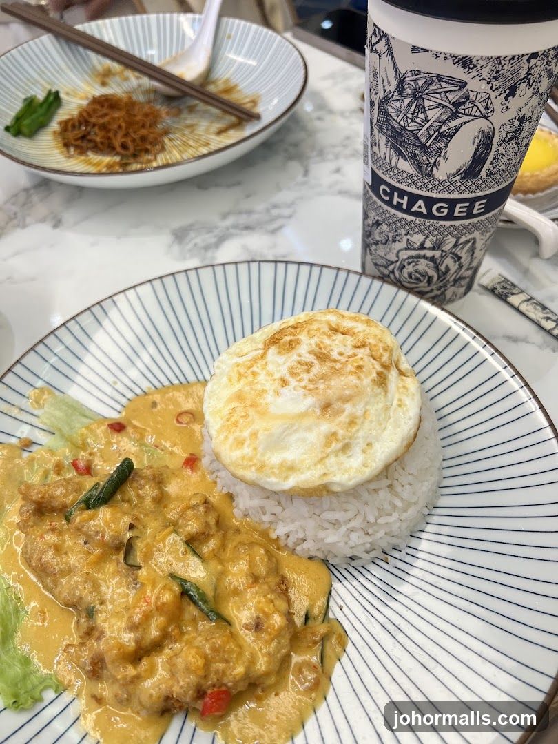 Curry Chicken Rice with Fried Egg