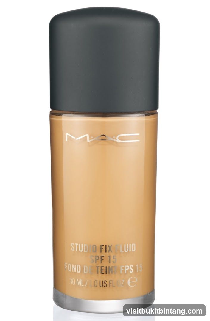 MAC Studio Fix Fluid SPF 15 Foundation