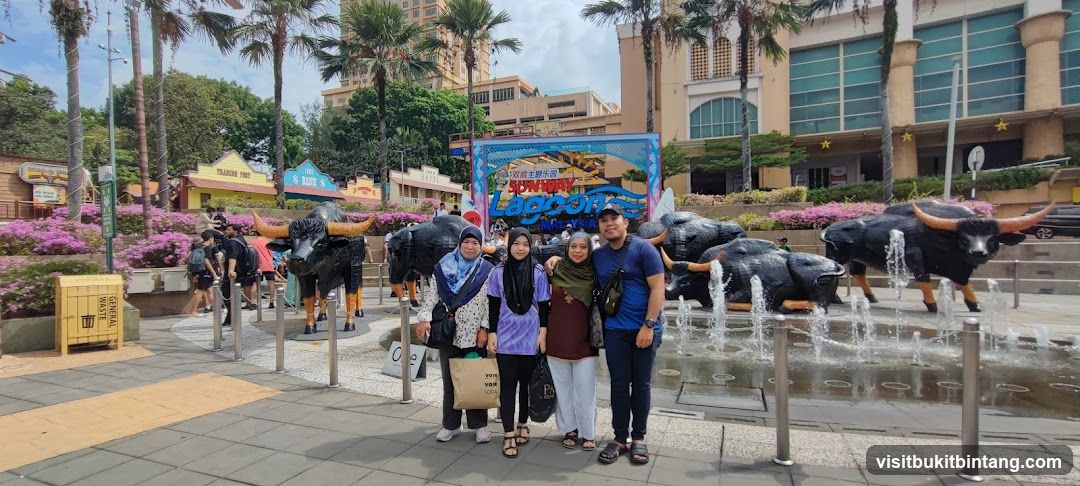 Sunway Lagoon Theme Park Entrance