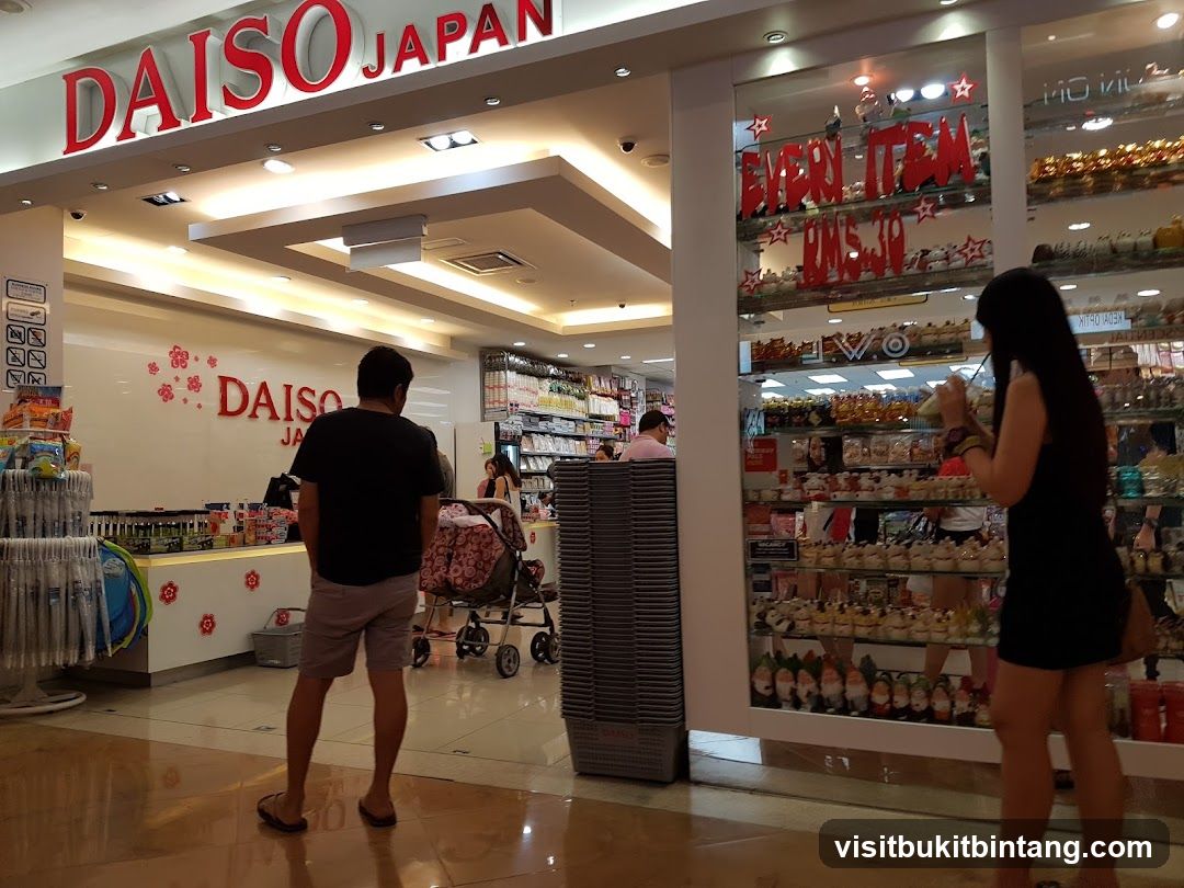 Daiso Japan Storefront