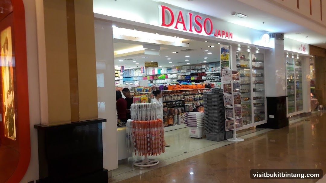 Daiso Japan Storefront