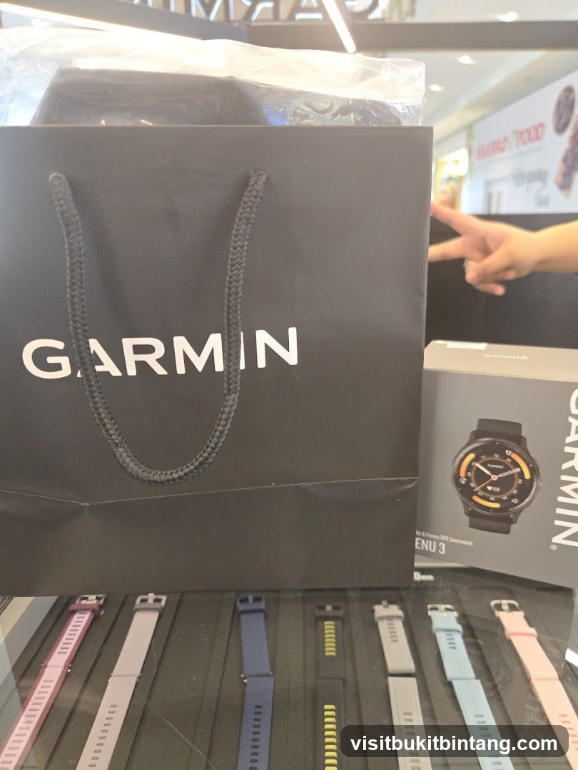 Garmin Shopping Bag and Smartwatch