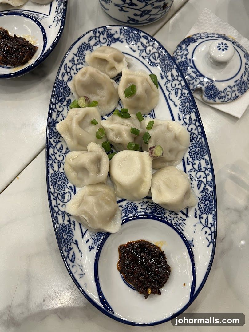 Dumplings with Chili Sauce