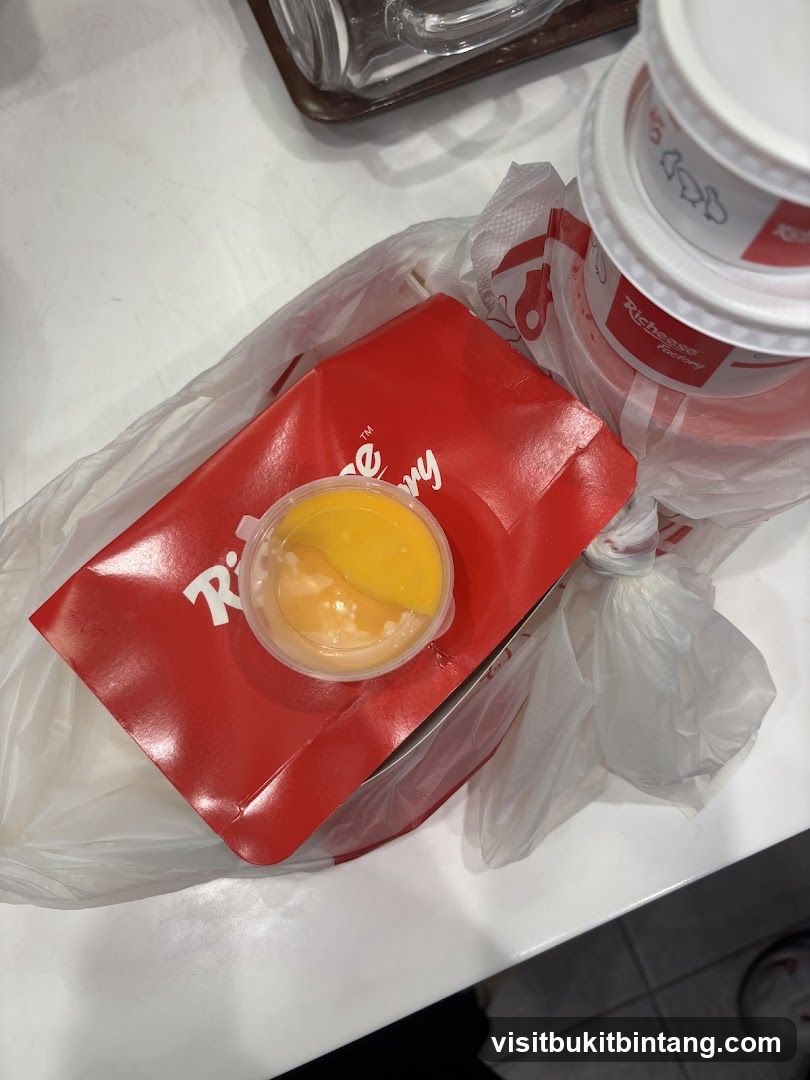 Food containers and sauce
