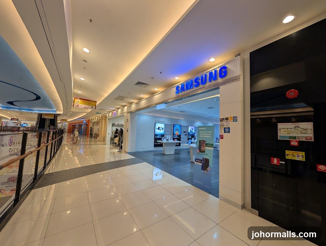 SAMSUNG EXPERIENCE STORE