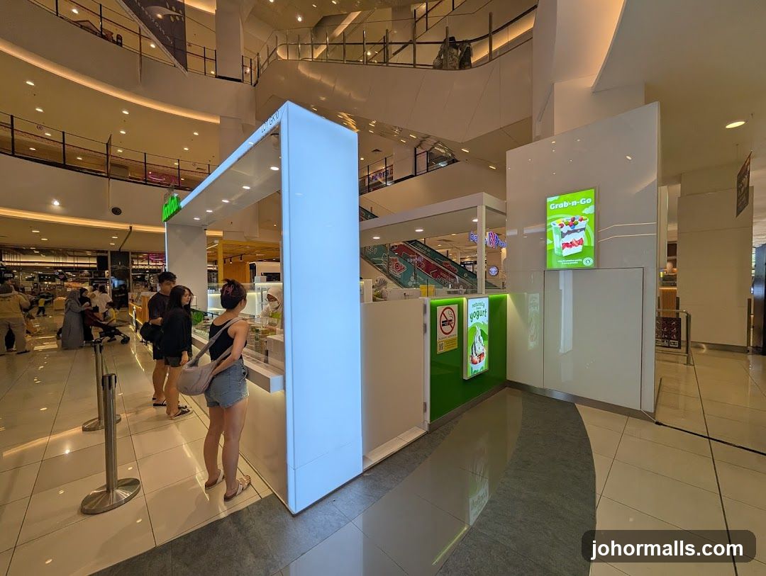 Dessert kiosk in a mall