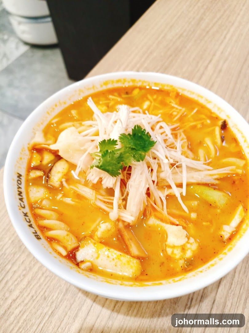 Tom Yum Soup with Chicken and Mushrooms