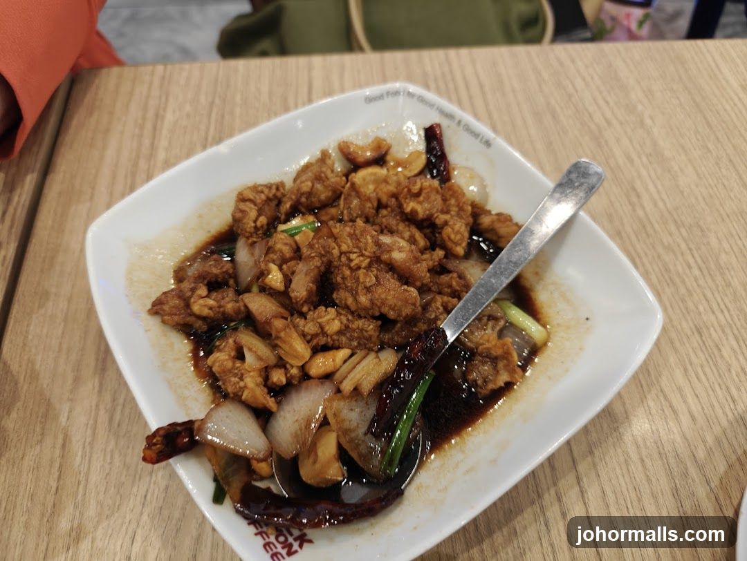 Chicken with Cashews