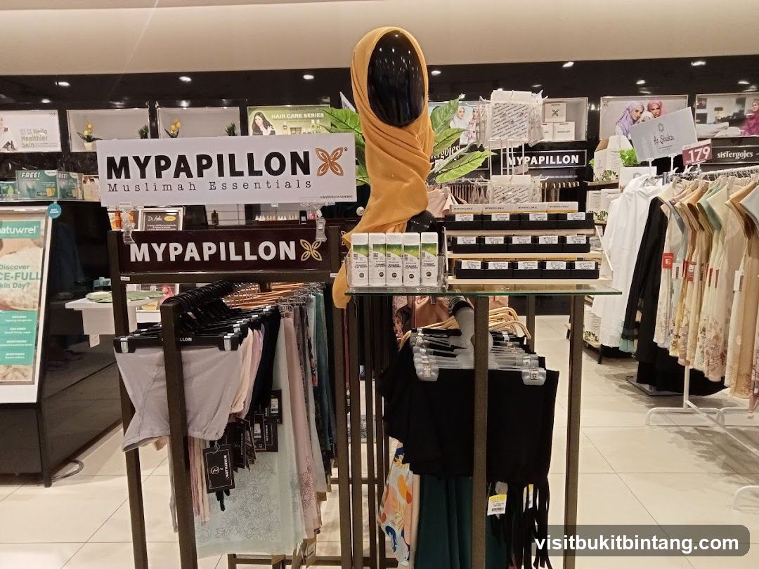Muslimah Essentials Display