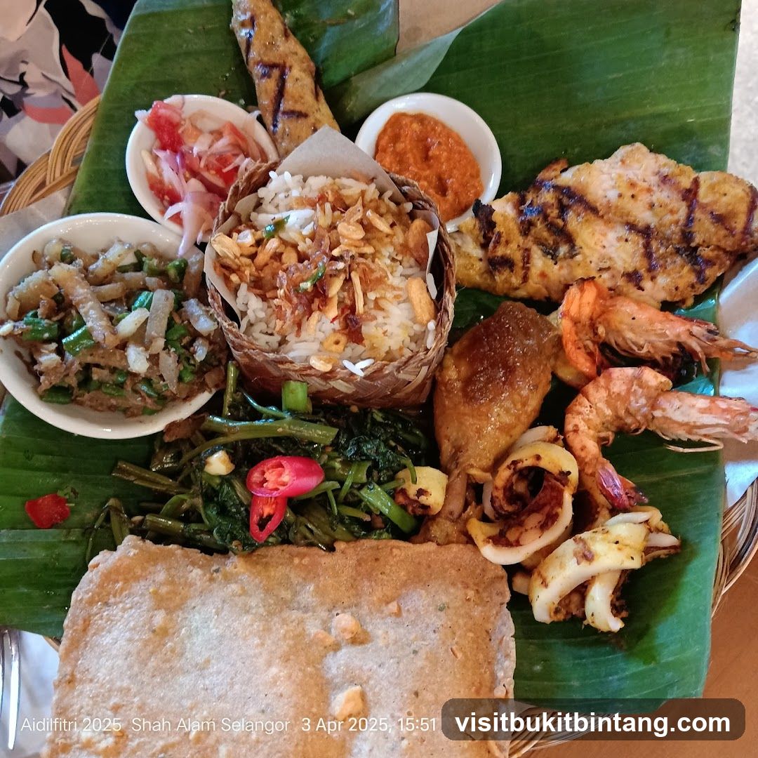 Nasi Tumpang Platter