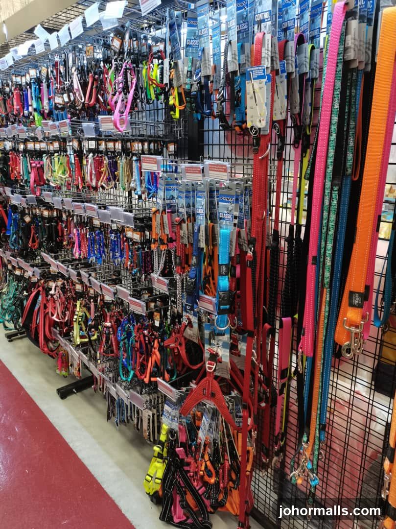 Pet Accessories Display