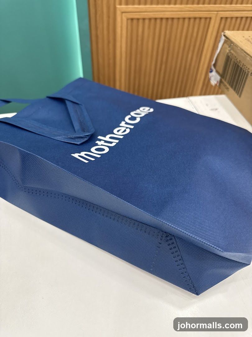 Blue shopping bag with logo