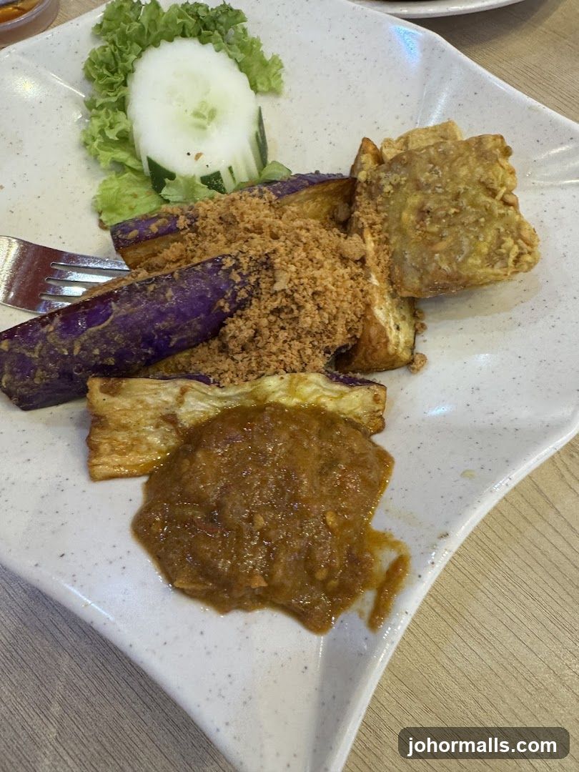 Fried Eggplant and Tofu with Sauce