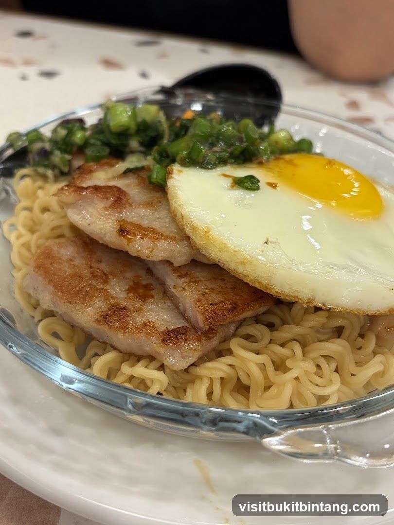 Noodles with Pork and Egg
