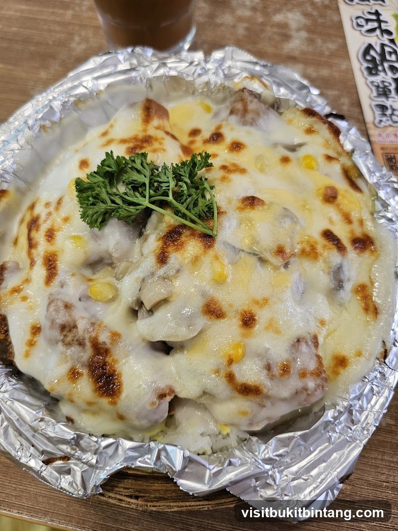 Baked Rice with Cheese and Mushrooms