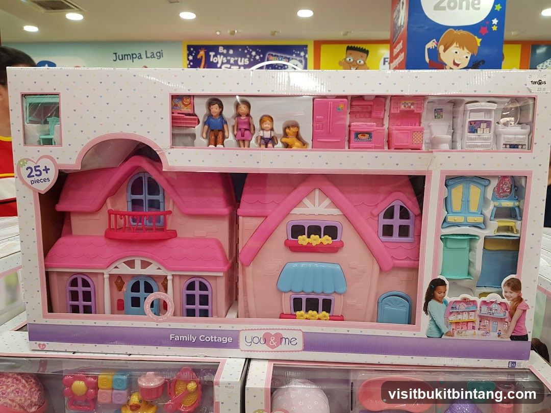 Family Cottage Toy Set