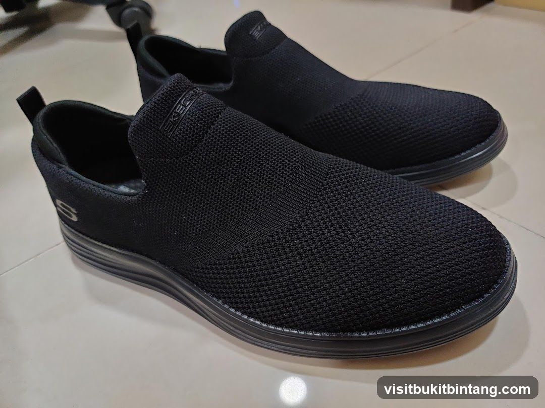 Black Skechers Slip-On Shoes