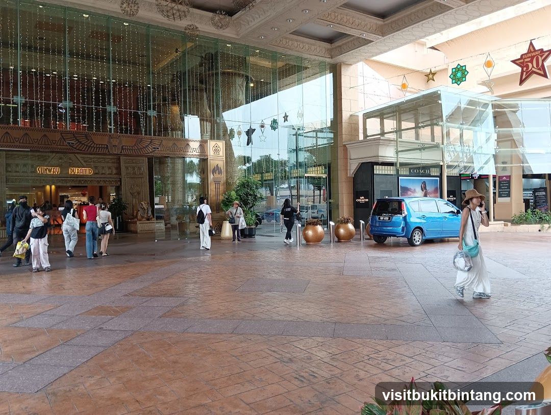 COACH - Sunway Pyramid